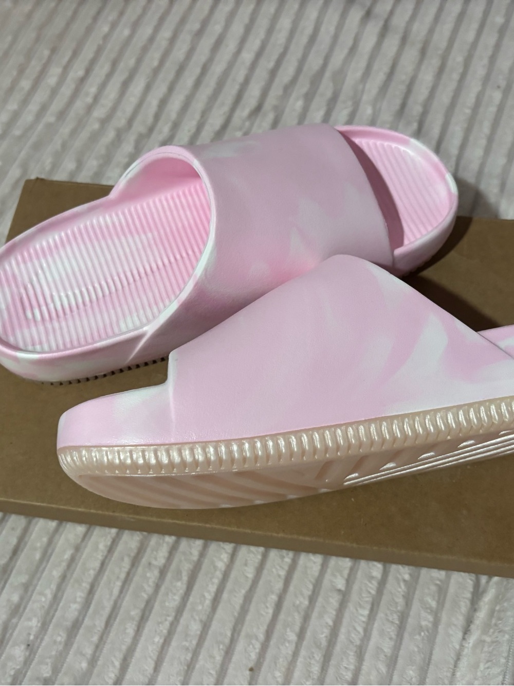 Nike Light Pink Marble Slide Sandals - Picture 2 of 6